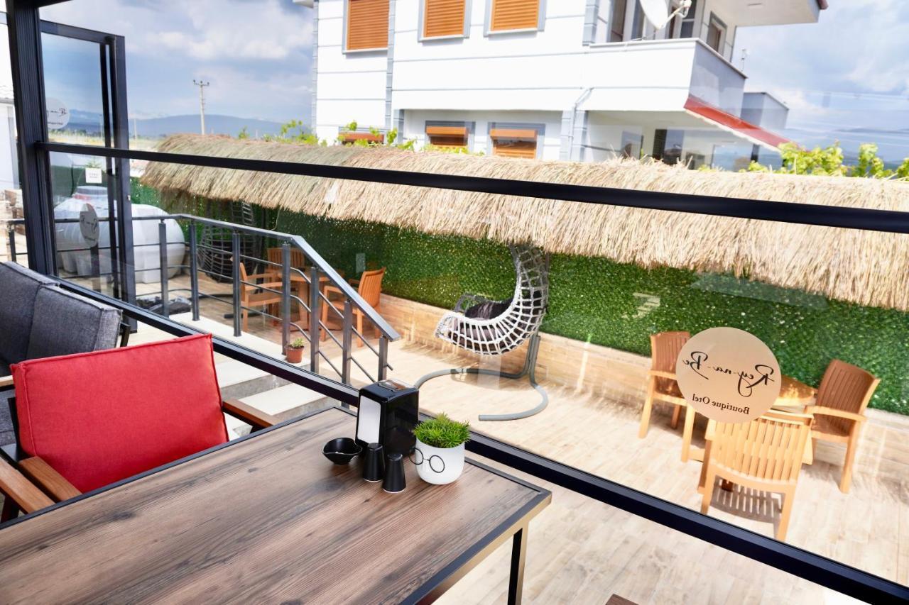 Reynabe Boutique Hotel Дикили Экстерьер фото