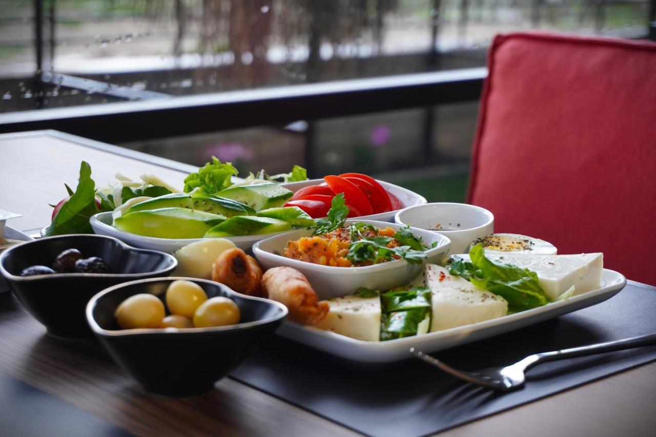 Reynabe Boutique Hotel Дикили Экстерьер фото