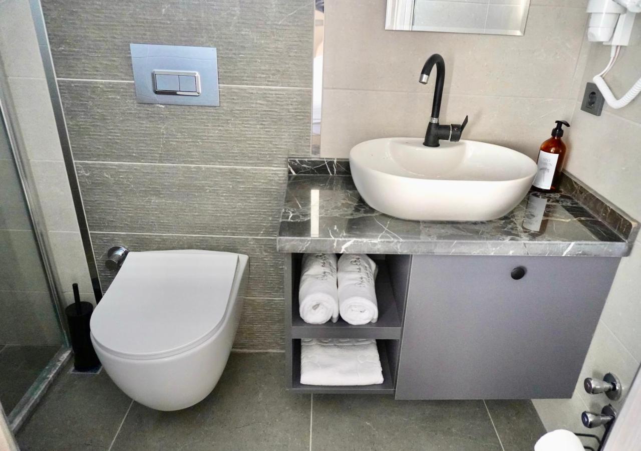 Reynabe Boutique Hotel Дикили Экстерьер фото