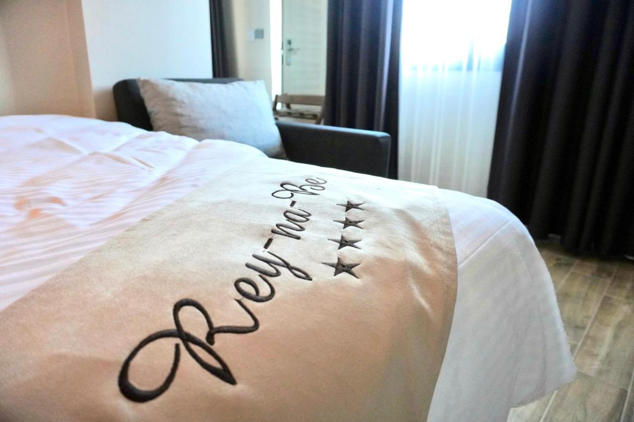 Reynabe Boutique Hotel Дикили Экстерьер фото