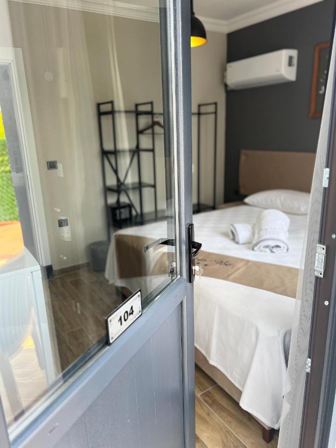 Reynabe Boutique Hotel Дикили Экстерьер фото