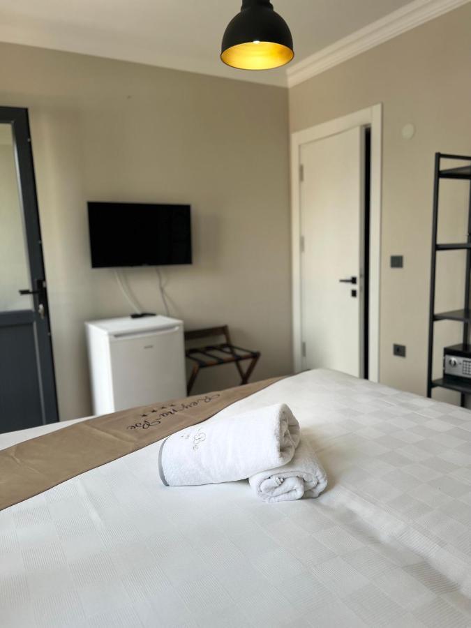 Reynabe Boutique Hotel Дикили Экстерьер фото